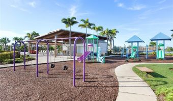 5905 SILVER SUN Dr, Apollo Beach, FL 33572