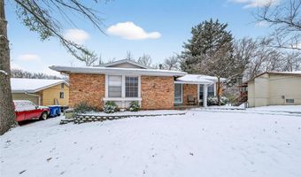 677 Turfwood Dr, Ballwin, MO 63021