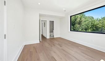 5805 MASSACHUSETTS Ave, Bethesda, MD 20816