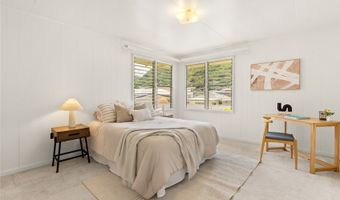 1878- A Mahana St, Honolulu, HI 96816