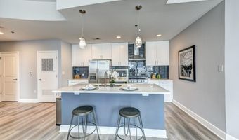 950 W Peachtree St NW 1504, Atlanta, GA 30309
