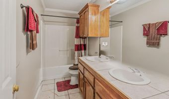 9051 Crosscreek Ave, Baton Rouge, LA 70810