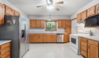 549 N Gilbert St, Ada, OH 45810