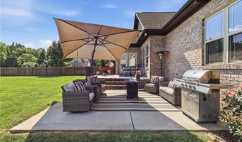 104 Tyler Ct, Advance, NC 27006