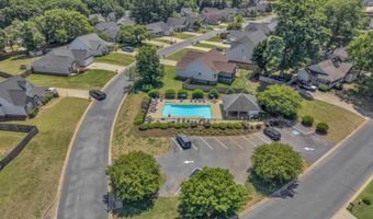693 Cotton Branch Dr, Boiling Springs, SC 29316