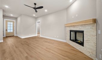 34 Lockhart Dr, Bella Vista, AR 72715