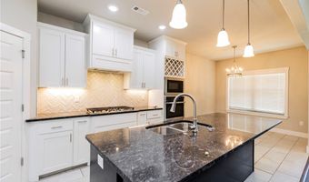 1930 Lordsburg Ct, Bentonville, AR 72713