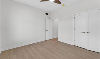 422 NE Lakota Dr, Adrian, MO 64720