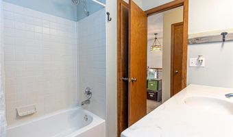 102 Ross Gdn NW, Alexandria, MN 56308