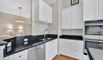 2411 GORGAS Pl, Alexandria, VA 22311