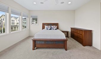 230 Roundhouse Rd, Astoria, OR 97103