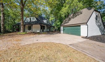 8 HILLTOP Ct, Appleton, WI 54914