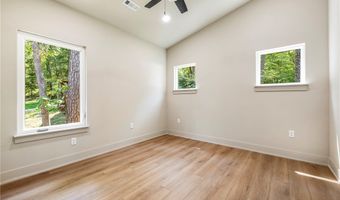 9 Mere Ln, Bella Vista, AR 72714