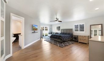 1864 Laurel Rd, Oceanside, CA 92054