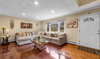 6 Hillsdale Ter, Alloway, NJ 07461