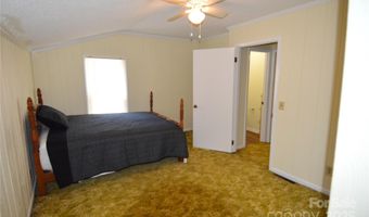 1108 Pine Hill Rd, Asheboro, NC 27205