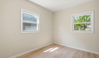 1074 S James Rd, Columbus, OH 43227