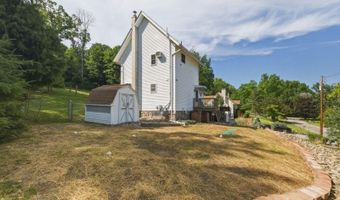 51 Zinnia Dr, Alloway, NJ 07418