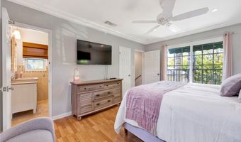 3374 Floyd, Los Angeles, CA 90068