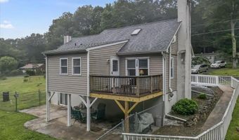 9338 Sherwood Dr, Kunkletown, PA 18058