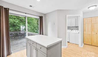 637 Mountainwater Dr, Charlotte, NC 28262