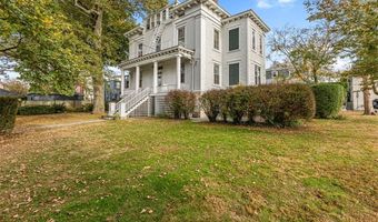 12 Mt. Vernon St 5, Newport, RI 02840