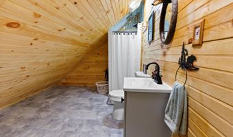 10 Rocky Top Ln, Ashland, NH 03217