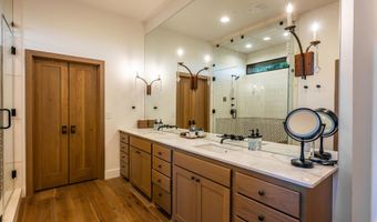 25 Los Alamos Cir, Angel Fire, NM 87710