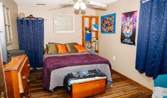 401 S Gartner Ave, Altamont, KS 67330