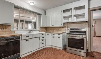 822 Stanley Ave, Ardmore, OK 73401