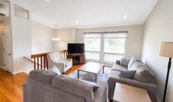 42 Jamestown Blvd, Narragansett, RI 02882