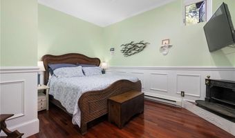 78 Coggeshall Ave 3, Newport, RI 02840