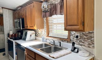 409 233RD St, Aledo, IL 61231