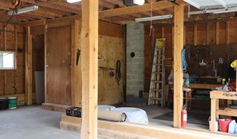 68 Boothby Rd, Athens, ME 04912
