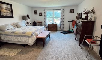 8488 E ASH Rd, Bloomfield, IN 47424