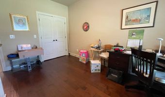 17 Valley View Rd, Batesville, AR 72501