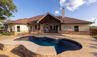 1009 Bluebonnet Ln, Adkins, TX 78101