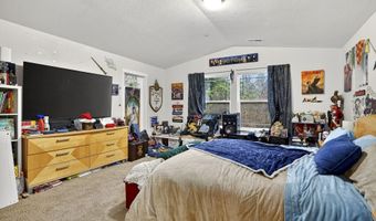 10535 SW CRESTWOOD Dr, Beaverton, OR 97008