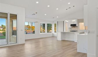 2808 Crown Ridge Dr, Las Vegas, NV 89134