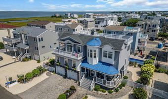 21 W Magnolia Ave, Beach Haven, NJ 08008