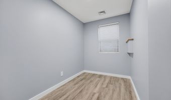 39 Spring Glen Rd, East Lyme, CT 06357