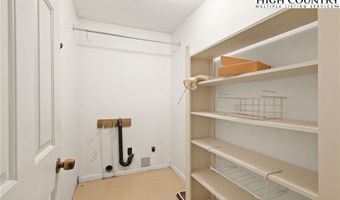 762 George Eggers Rd, Banner Elk, NC 28604