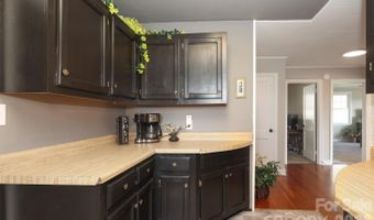 414 S Chester St S, Blacksburg, SC 29702
