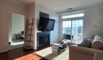 2465 ARMY NAVY Dr 1-405, Arlington, VA 22206