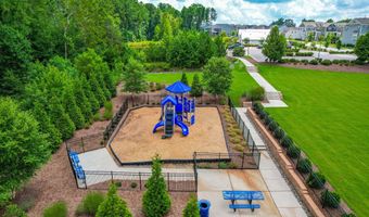 2930 Farmhouse Dr, Apex, NC 27502