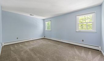 79 Strawberry Hill Rd, Bristol, CT 06010