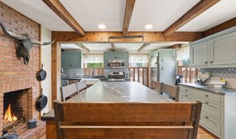1362 Hillcrest Dr, Ashland, OH 44805