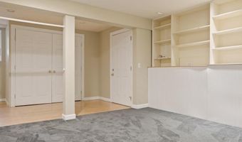 316 Waseca Ave, Barrington, RI 02806