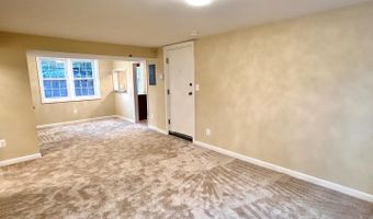 6727 W WAKEFIELD Dr #J, Alexandria, VA 22307
