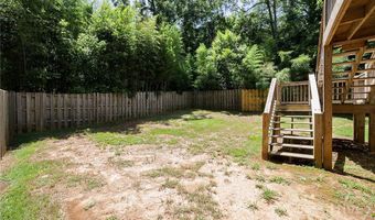 132 N Poplar St, Athens, GA 30606